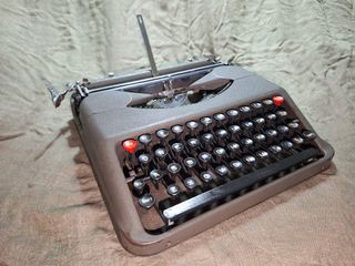(Category: ) located in . Submitted by typewriter.outlet (Listing ID 1352942758, Image 1). Description: .