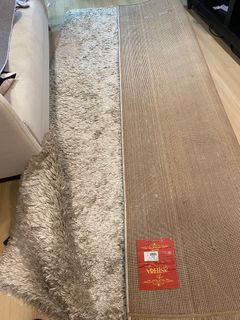 (Category: ) located in . Submitted by classyprelovedoutlet (Listing ID 1352688292, Image 1). Description: .