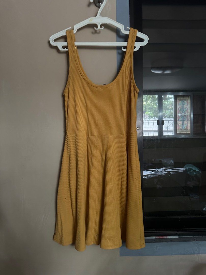 Dresses - Cotton On, H&M (Category: Dresses) located in Mandaluyong City. Submitted by thingsrandom (Listing ID 1352876204, Image 2). Description: - Take all 3! Dresses from Cotton-on, H&M size medium-large.
