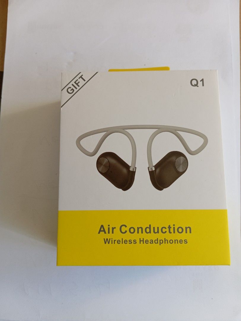 Earphones wireless brand new
