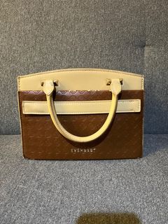 (Kategori: ) berada di . Dikirim oleh mel.secondhand (ID iklan 1352956747, Gambar 1). Deskripsi: .