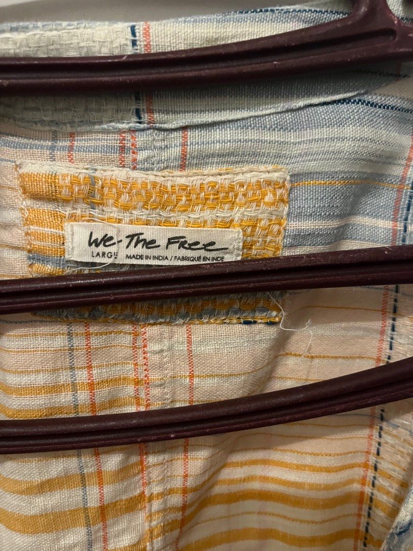Free People Striped Long Sleeves (Category: Longsleeves) located in Paranaque City. Submitted by nikkis100 (Listing ID 1353011424, Image 2). Description: .