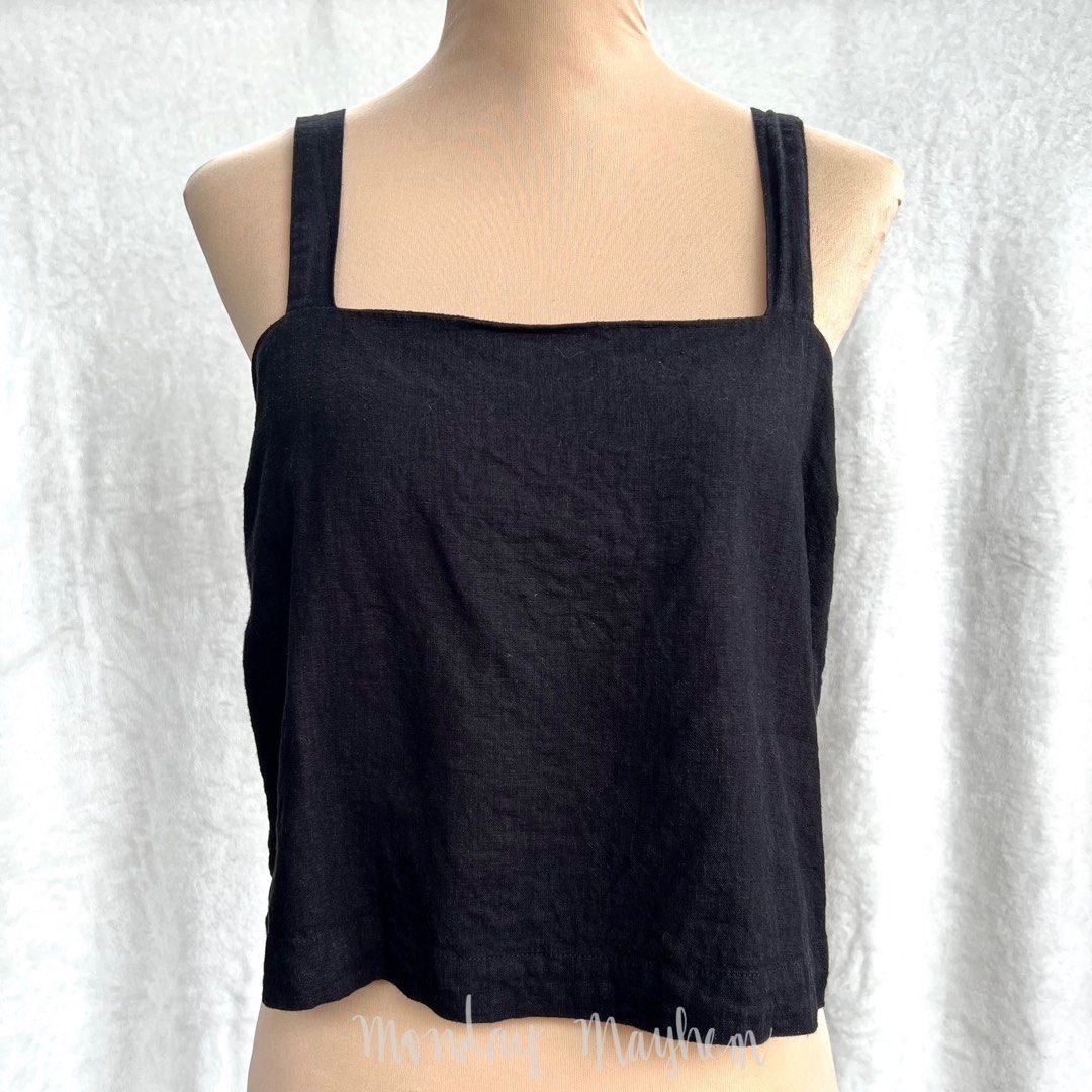 Glassons linen blend basic adjustable top (Category: Sleeveless) located in Quezon City. Submitted by mondaymayhem (Listing ID 1353000257, Image 1). Description: Fits small-medium Chest: 17.5in. Length: 19in. ‼️no reply? contact us FBPage: monday mayhem clothing 🪬first to pay, gets the item! 🚚j&t/gogoexpress-own booking(payment first) *same day delivery(lalamove/grab etc.) *item is preloved/thrifted, please manage your expectations. 📍Batasan H