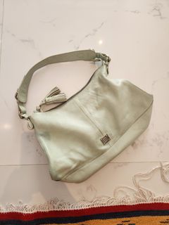 (Kategori: ) berada di . Dikirim oleh putrie22 (ID iklan 1352890654, Gambar 1). Deskripsi: .