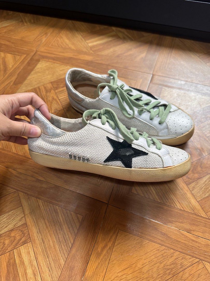 Golden Goose Shoes (Category: Sneakers) located in Quezon City. Submitted by lilyum (Listing ID 1352899014, Image 2). Description: .