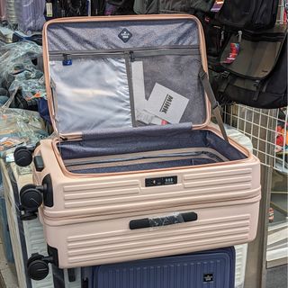 （分類：）位於 。 由 travelspotlug 提交（商品編號 1352934171，圖片 1）。簡介： 。