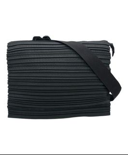(Kategori: ) berada di . Dikirim oleh buymebags_id (ID iklan 1352903047, Gambar 1). Deskripsi: .