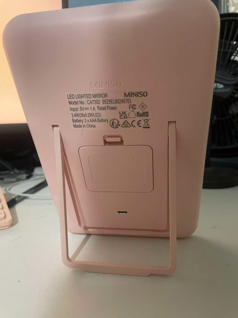 miniso LED mirror (Category: Mirrors) located in Pasig City. Submitted by severousayaayaaa (Listing ID 1352901590, Image 2). Description: - funds for tuition - plus free battery.