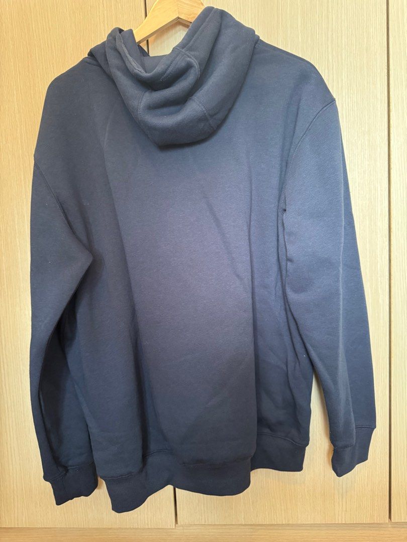 NBA Store PH MNL Hoodie (Category: Coats, Jackets and Outerwear) located in Taguig. Submitted by jcs86 (Listing ID 1353015570, Image 2). Description: Brand new NBA Store PH MNL Hoodie Navy Blue color Size: XL ** Buyer books and shoulders shipping. **.