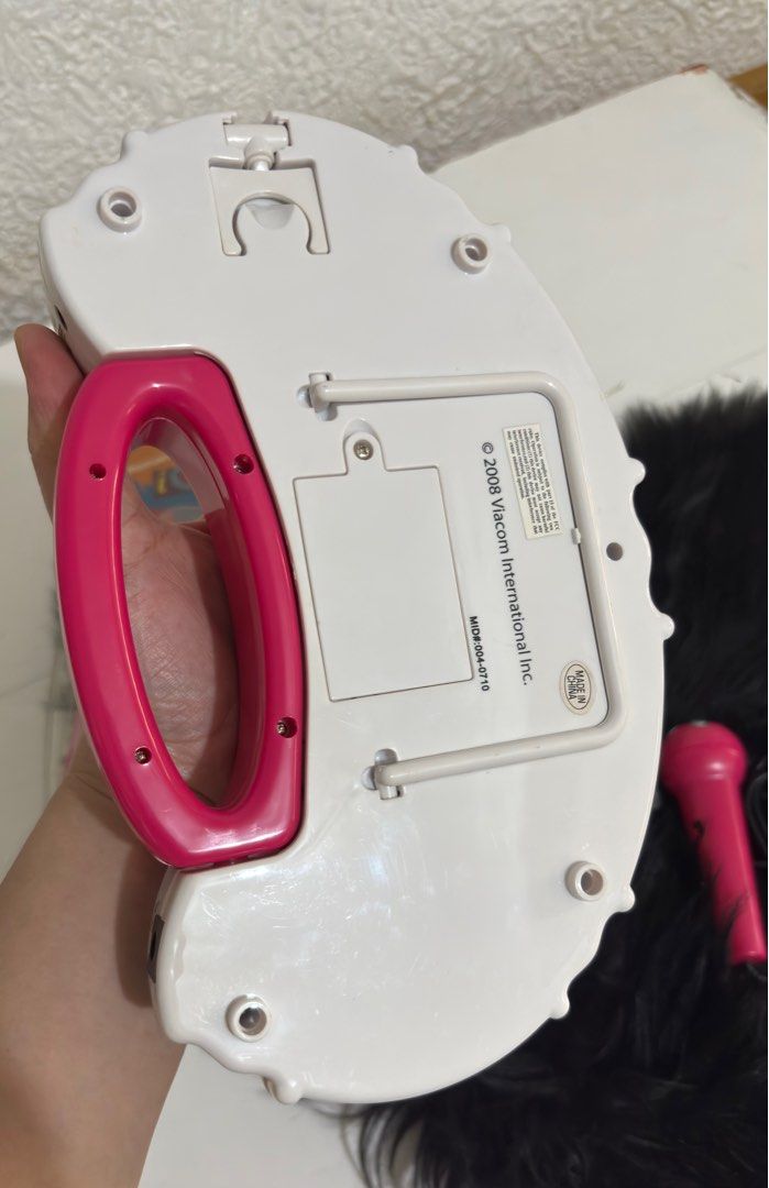 Nickelodeon Icarly Portable Karaoke (Category: Portable Music Players) located in Paranaque City. Submitted by dalle_closet (Listing ID 1352900012, Image 3). Description: Sealed ito, inopen ko lang for testing working well with battery ng kasama portable karaoke.
