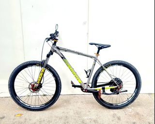 (Category: ) located in . Submitted by cycledome (Listing ID 1352942171, Image 1). Description: .