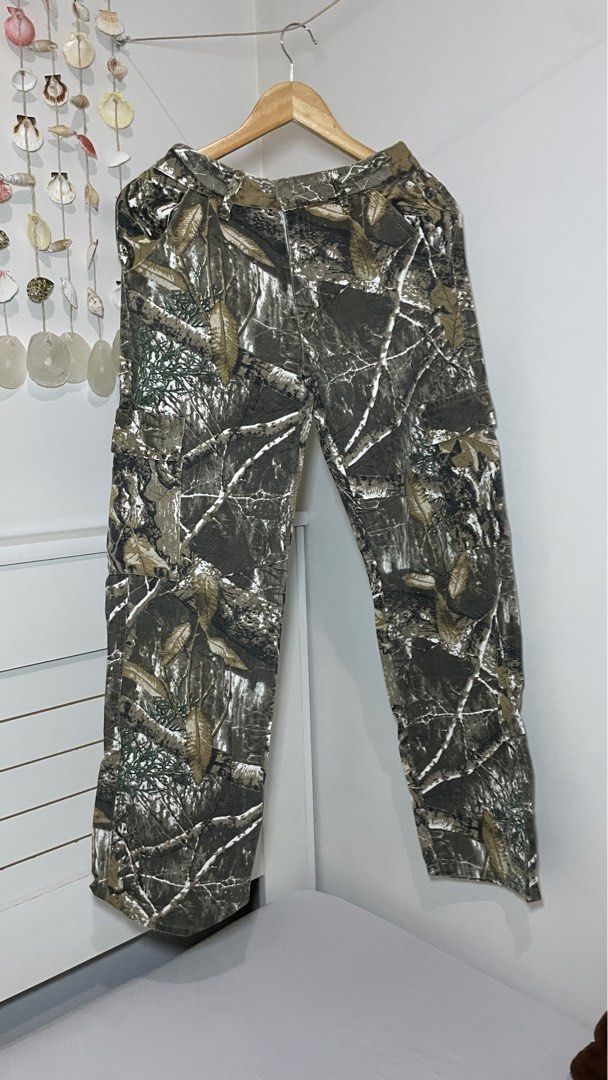 Real Tree Pants (Category: Jeans) located in Quezon City. Submitted by siokawa (Listing ID 1352961382, Image 1). Description: .