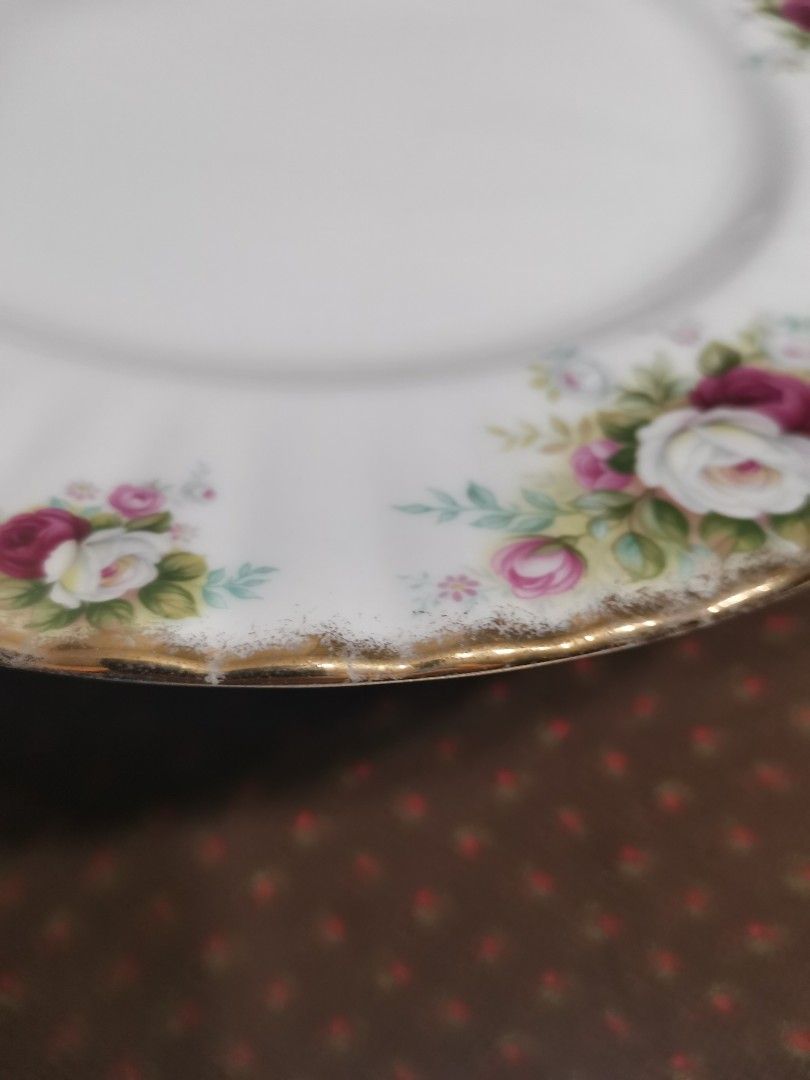Royal Albert "Celebrations" dinner plate (Category: Dinnerware & Cutlery) located in Pasig City. Submitted by singledadreseller (Listing ID 1352989808, Image 3). Description: Royal Albert "Celebrations" dinner plate Bone china Made in England php2500 if vgc (3 available) php2000 if with minimal goldloss(3 available).