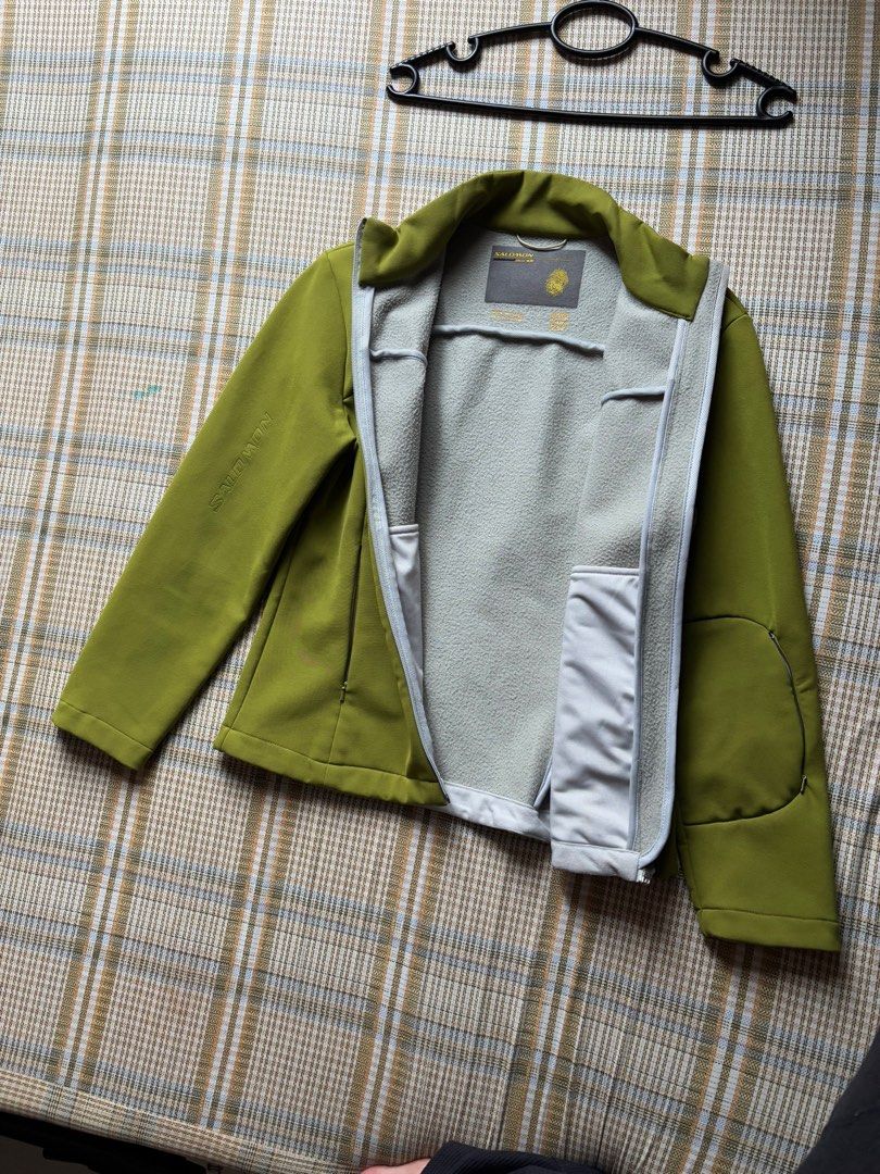 Salomon Advanced Skin jacket (Category: Coats, Jackets and Outerwear) located in Calamba. Submitted by miggo___ (Listing ID 1352873414, Image 3). Description: Salomon advanced skin jacket Size - S Measurements L - 21 Pit to Pit width - 17 Issue Left side pocket zipper damaged Price is negotiable, shipping fee will be shouldered by buyer .