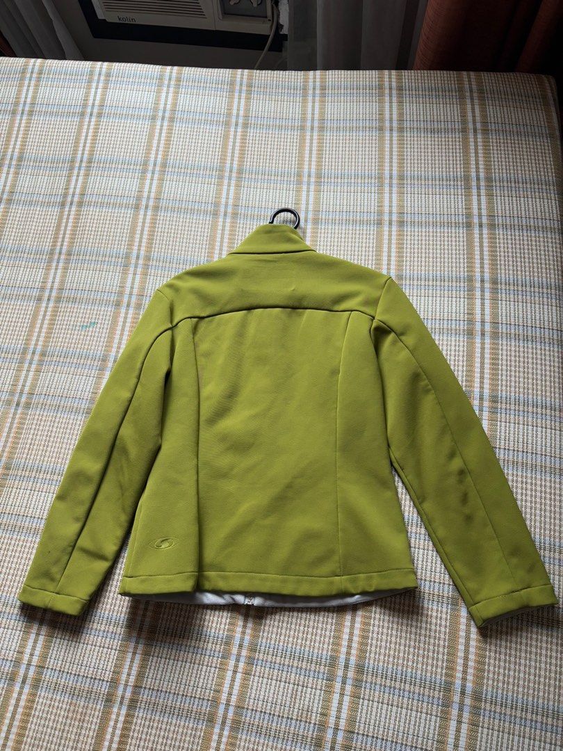 Salomon Advanced Skin jacket (Category: Coats, Jackets and Outerwear) located in Calamba. Submitted by miggo___ (Listing ID 1352873414, Image 2). Description: Salomon advanced skin jacket Size - S Measurements L - 21 Pit to Pit width - 17 Issue Left side pocket zipper damaged Price is negotiable, shipping fee will be shouldered by buyer .