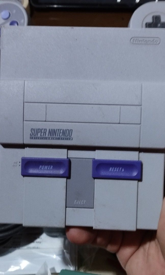 Super NES classic Mini Classic Original not clone (Category: Nintendo) located in Taguig. Submitted by sonnydela.cruz (Listing ID 1352943504, Image 2). Description: Super NES Mini Classic original not clone many clone na halos kapareho ng original pls see pics to appreciate includes unit 2 controller original Nintendo HDMI and USB power supply.