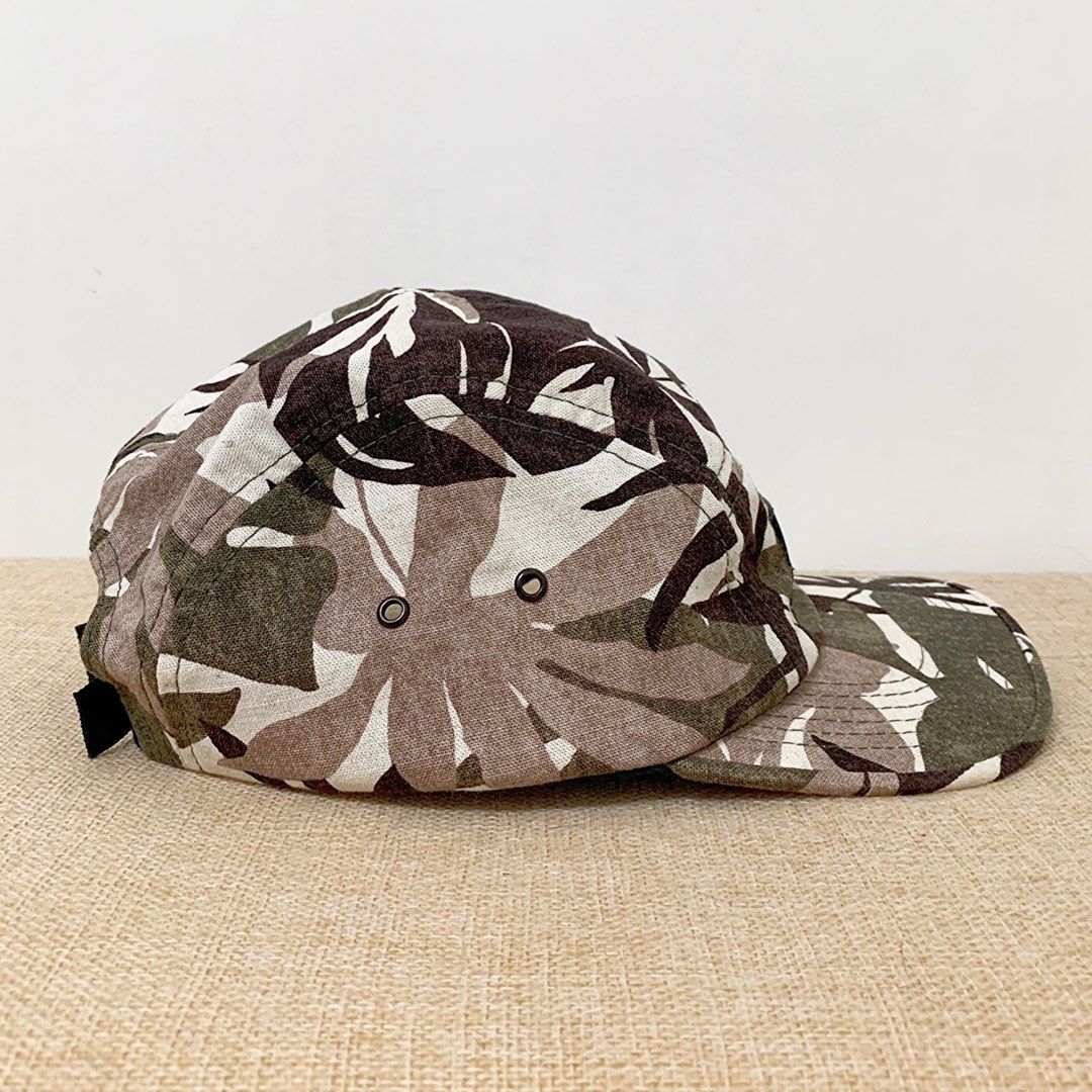 SUPREME FLORAL LEAVES PRINT 08 BOX LOGO CAMP CAP 5 PANEL 五分割 五分帽 荊棘 藤蔓 龜背芋  戶外 基本款 棒球 鴨舌 運動 帽子 素面 迷彩 奶茶卡其色 OTH-M TP0_2502 TP0_25 #翻轉你的愛