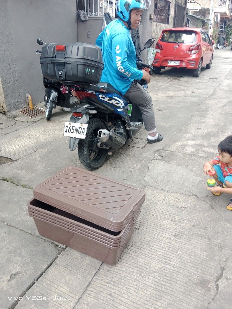 Underbed storage box 50L (Category: Storage Boxes & Baskets) located in Caloocan City. Submitted by janeil23452 (Listing ID 1352949416, Image 1). Description: pick up/ lalamove 185 pesos only.