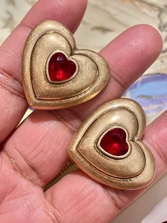 (Category: ) located in . Submitted by Jo.JewelsofVVM (Listing ID 1352902613, Image 1). Description: .