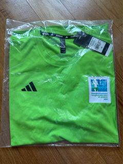 全新 Adidas 2025 馬拉松 運動衫 尺寸中碼 marathon64196298182787110