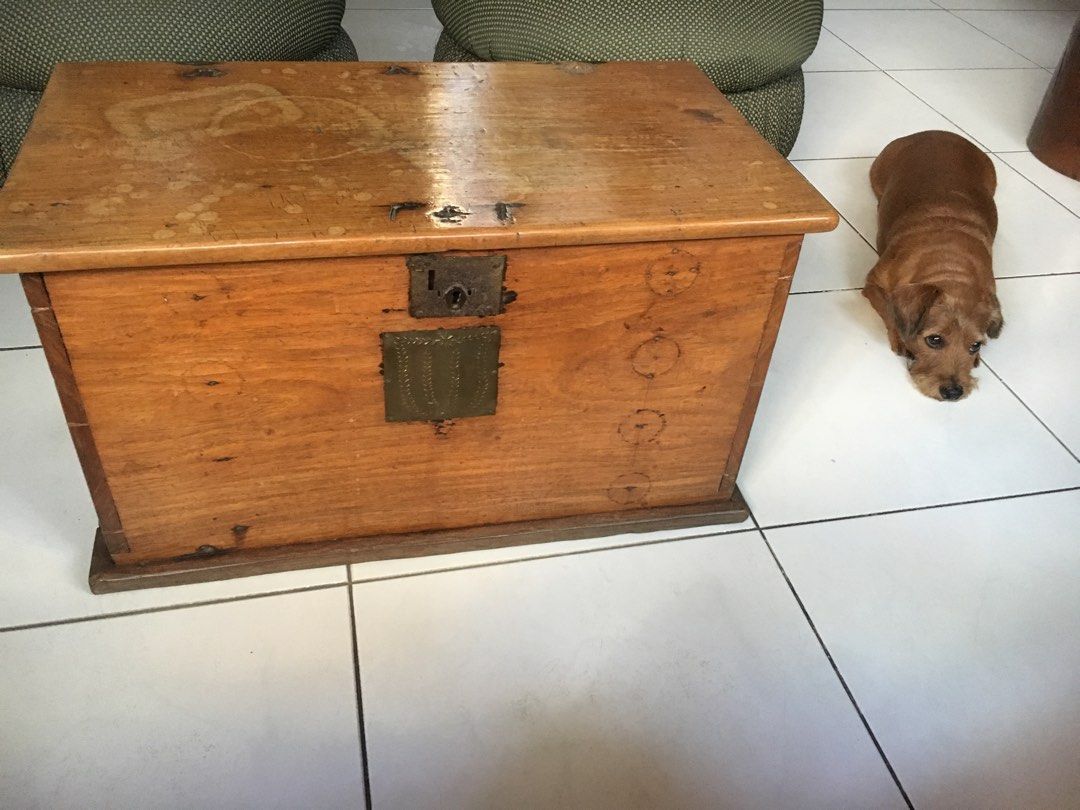 Antique Baul (Category: Other Home Furniture) located in Paranaque City. Submitted by luluviare (Listing ID 1353032921, Image 2). Description: Antique Baul.