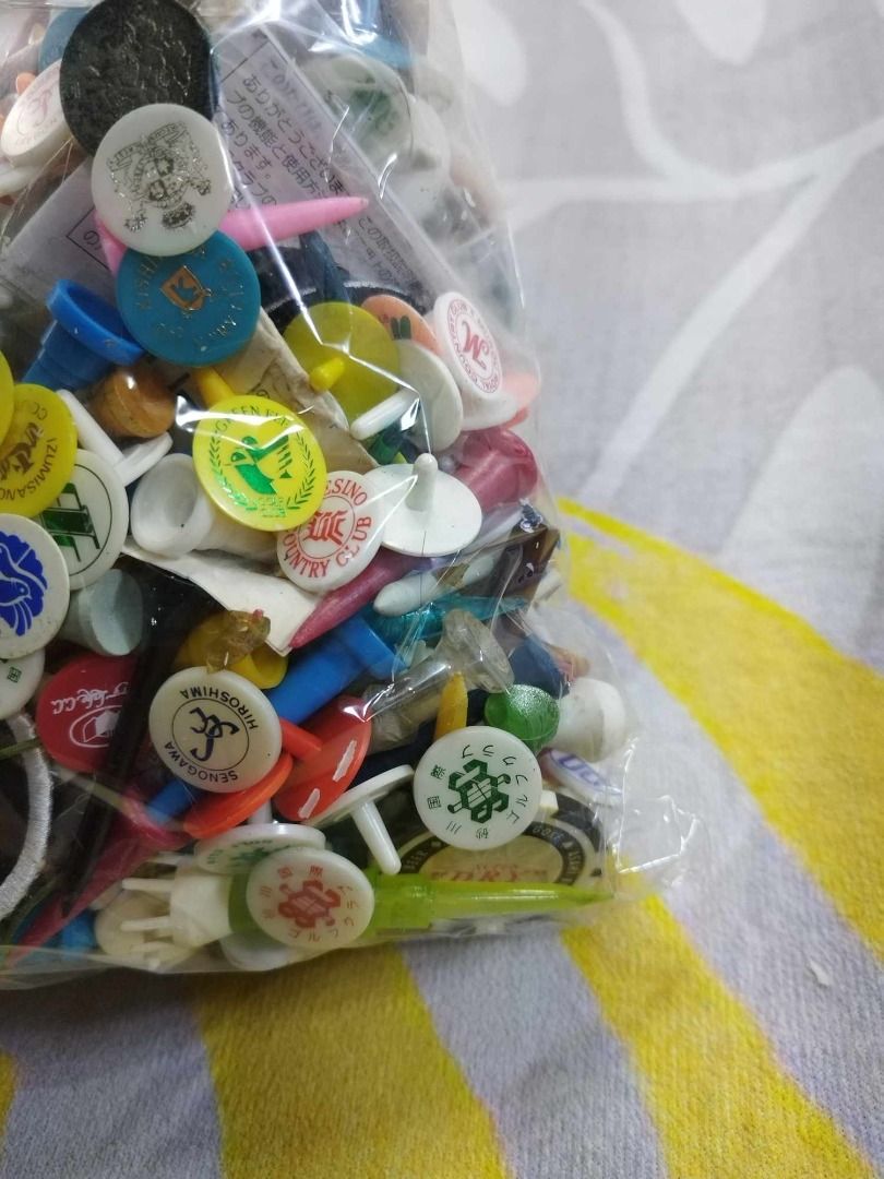 Assorted Color Golf Tee Bundle (Category: Golf) located in Santa Cruz. Submitted by jmy_surplus.2 (Listing ID 1353041414, Image 2). Description: Size ; L - 7 W - 6 Color ; Assorted Type ; Golf tee Brand ; No brand Material ; Plastic Style ; Golf tee Bundle LG 104 JMY 4.