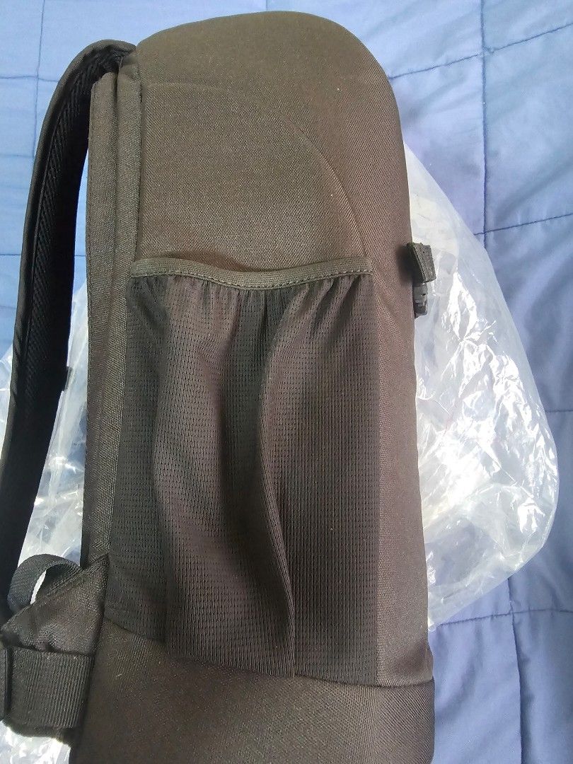 Camera Backpack (Category: Camera Bags & Carriers) located in Singapore. Submitted by creatorlove (Listing ID 1353153806, Image 3). Description: Lowepro camera backpack use 2 times bought many years ago still good.