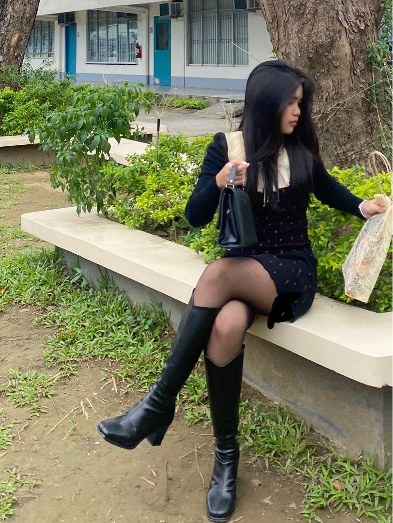 black boots with heels (Category: Boots) located in Manila. Submitted by cheskaaa111 (Listing ID 1353038998, Image 2). Description: once used only ung sa picture lng dina nasuot after xmas party size 36.