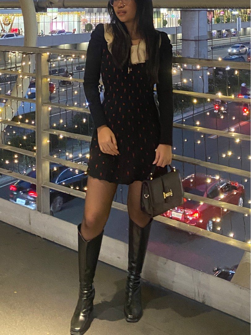 black boots with heels (Category: Boots) located in Manila. Submitted by cheskaaa111 (Listing ID 1353038998, Image 1). Description: once used only ung sa picture lng dina nasuot after xmas party size 36.