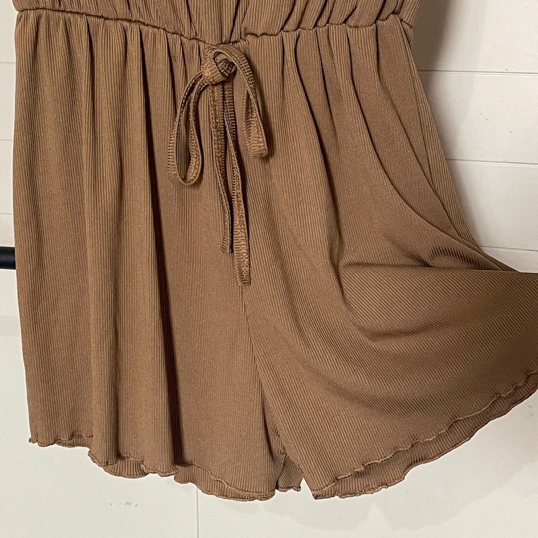BROWN ROMPER SHORTS WITH BACK DETAIL (Category: Rompers) located in Quezon City. Submitted by clutterfreelyf (Listing ID 1353173456, Image 2). Description: Comfy & presko romper! .