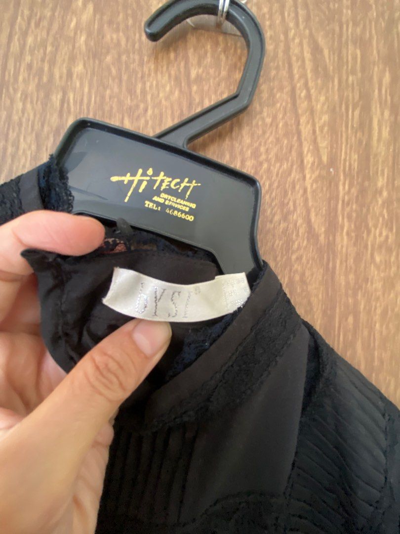 BYSI (Category: Dresses) located in Singapore. Submitted by herbs21 (Listing ID 1353049552, Image 3). Description: Buyer to pay for postage.