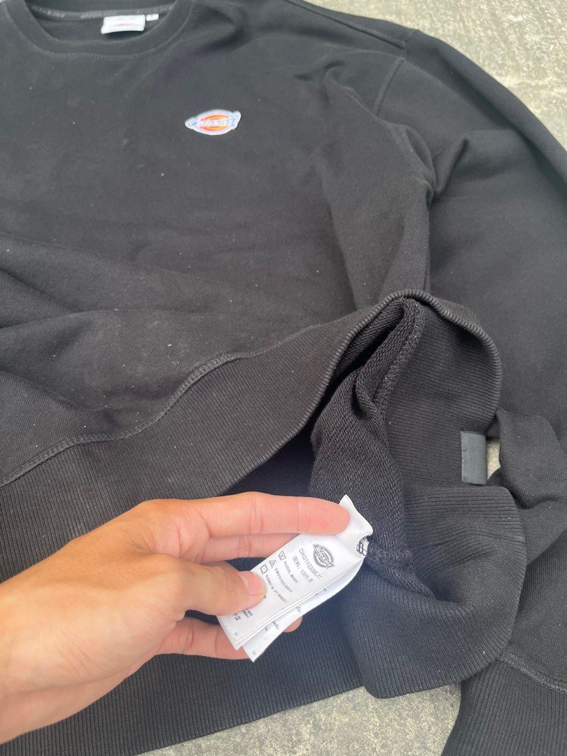 DICKIES MILLERSBURG CREWNECK (Category: Coats, Jackets and Outerwear) located in Cavite. Submitted by grailedthings_ (Listing ID 1353084569, Image 3). Description: DICKIES MILLERSBURG CREWNECK 24x28 CONDITION: 10/10 COLOR RATE: 10/10 NO ISSUE/NEED WASH COMPLETE TAG/WASHTAG CLAIM: 1,000.