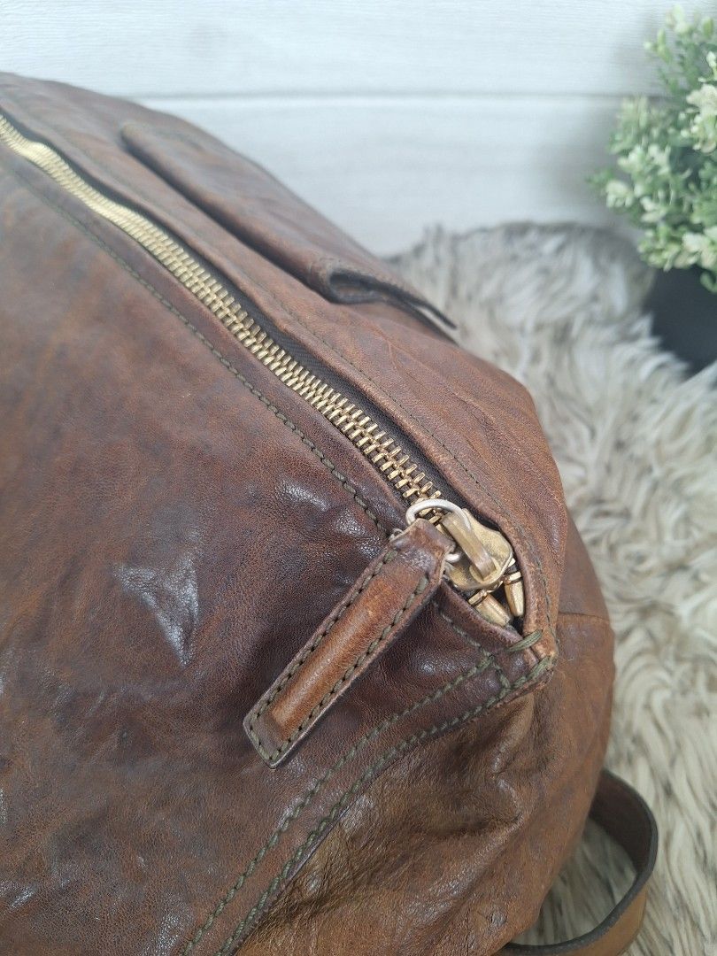 Givenchy Pandora (Category: Luxury Bags & Wallets) located in Tagum. Submitted by ynez.luxurypicksph (Listing ID 1353044221, Image 3). Description: Medium please check photos closely for the signs of usage more photos are available.