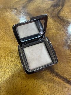Hourglass Ambient Lighting Powder - Dim Light