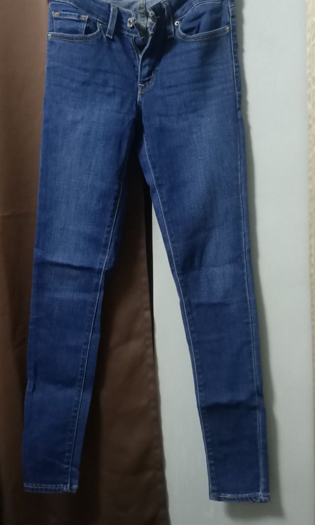 Levi's 711 Skinny size 24 (Category: Jeans) located in Rizal. Submitted by sgultimate (Listing ID 1353135086, Image 1). Description: Size 24.