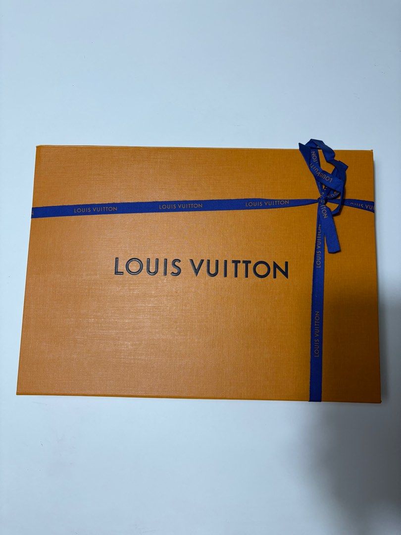 Louis vuitton catwalk book (Category: Shoulder Bags) located in Taguig. Submitted by roxjl (Listing ID 1353168763, Image 2). Description: BRAND NEW SEALED STORE BOUGHT IN GREECE WITH BOX AND RIBBON.