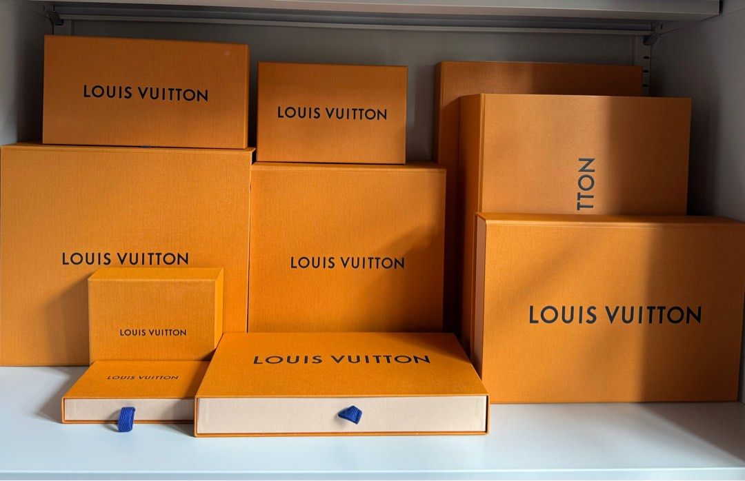 LV Box dust bag Neverfull Speedy Zippy wallet (Category: Luxury Bags & Wallets) located in Quezon City. Submitted by ksumer (Listing ID 1353106564, Image 1). Description: Price 800-2500.