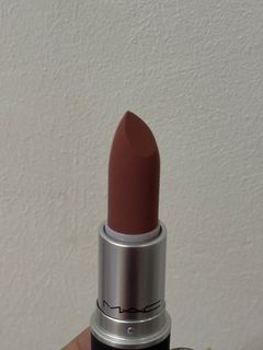 MAC Powder Kiss Lipstick (Free Pouch)