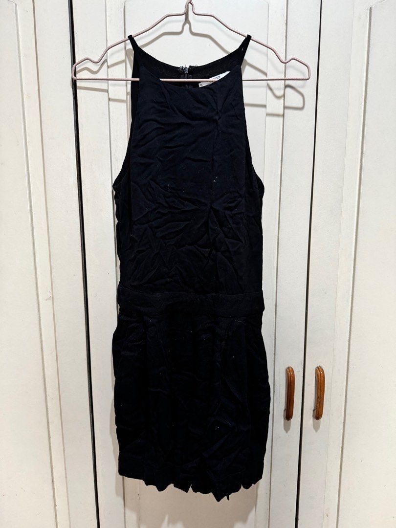 Mango halter jumpsuit (Category: Jumpsuits) located in Manila. Submitted by dodebelen (Listing ID 1353087889, Image 2). Description: Mango black halter jumpsuit Fits S.