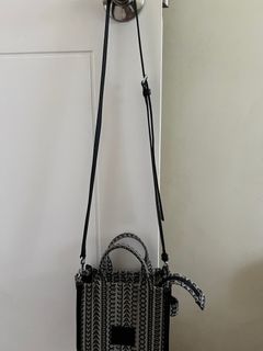 （分類：）位於 。 由 cy7868 提交（商品編號 1353104703，圖片 1）。簡介： 。