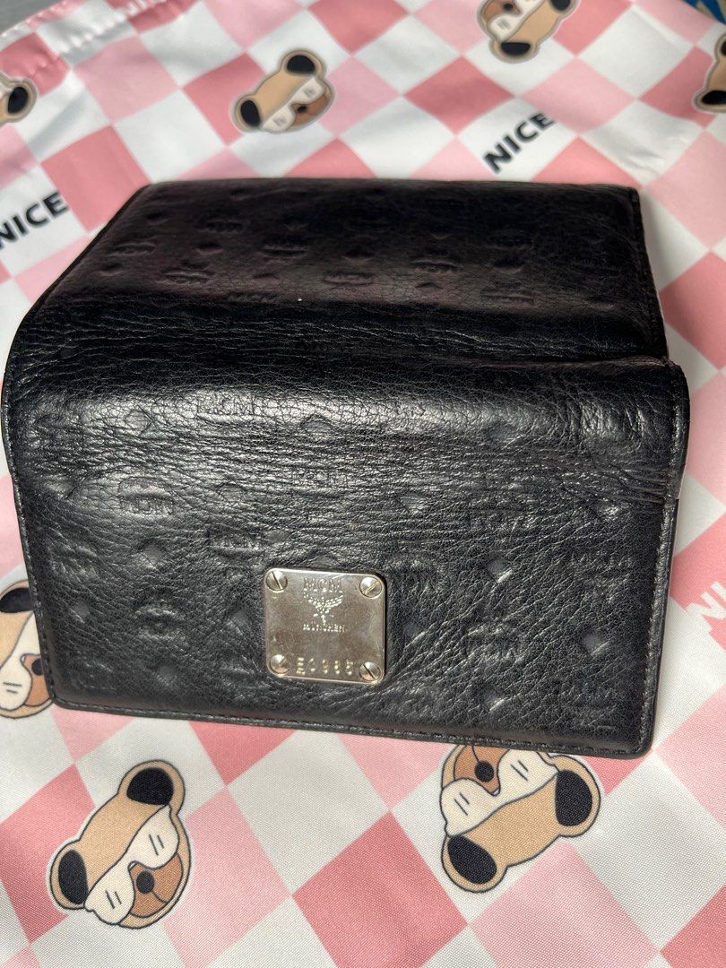 MCM (Category: Luxury Bags & Wallets) located in Santiago. Submitted by g.cozycloset.ph (Listing ID 1353035479, Image 3). Description: No flwas in the inside Outside is maybe 85/100 (see picture and rate it urself) ☺️ Coded .