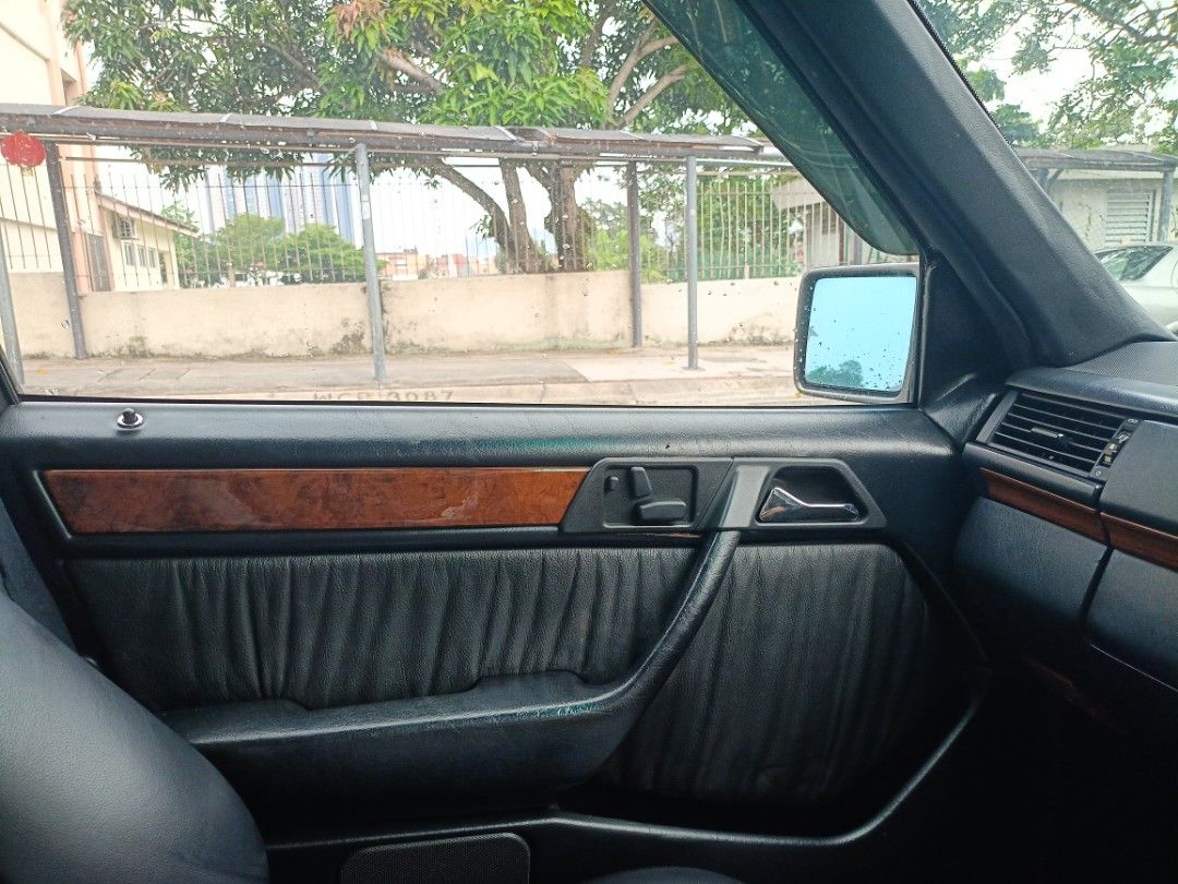 Mercedes-Benz E-Class W124 300E Auto (Category: Used Cars) located in Singapore. Submitted by chaseso (Listing ID 1353160938, Image 3). Description: *undercarriage resoled *new rear tyres *daily run 300E is a rare commodity in W124 world *Malaysia registered. no issue of COE or Ron 95.