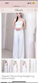 (Category: ) located in . Submitted by wshoos_wardrobe (Listing ID 1353035152, Image 1). Description: .