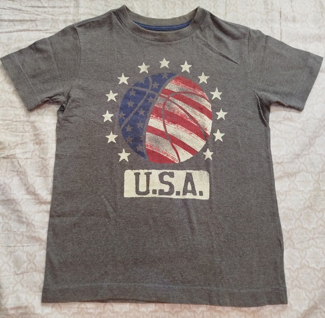 Old Navy shirt for boys (Category: Babies & Kids Fashion) located in Paranaque City. Submitted by missteks1016 (Listing ID 1353086497, Image 1). Description: size: 6-7 years authentic and bought in Old Navy store condition: lightly used, washed and stored well please for measurements.