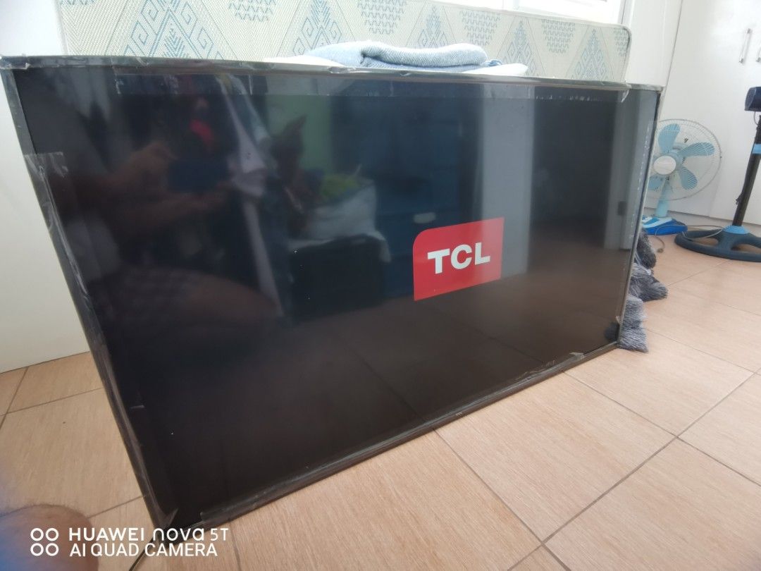 Original 50 in TCL Android TV (Category: TV) located in Manila. Submitted by santorom (Listing ID 1353047286, Image 1). Description: *Original 50in TCL Android TV *50inches - model code: 50P615 *5years, slightly used *with remote, no stand *10k firm *No issues *RFS: decluterring *pickup up or meetup (for serious buyers only).