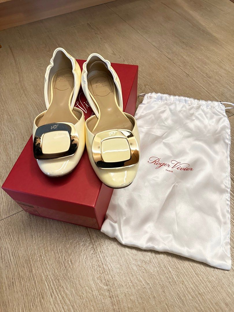 Roger Vivier (Category: Sneakers & Footwear) located in Quezon City. Submitted by chiangjon56482 (Listing ID 1353112511, Image 2). Description: Original Roger Vivier doll shoes, with original box, size 36 .