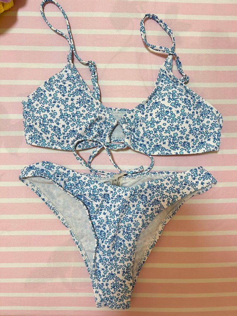 Shein two piece swimsuit (Category: Bikinis & Swimsuits) located in Bulacan. Submitted by clncon (Listing ID 1353112828, Image 1). Description: Can fit xs - medium frame Set 350 Green bottom 200.