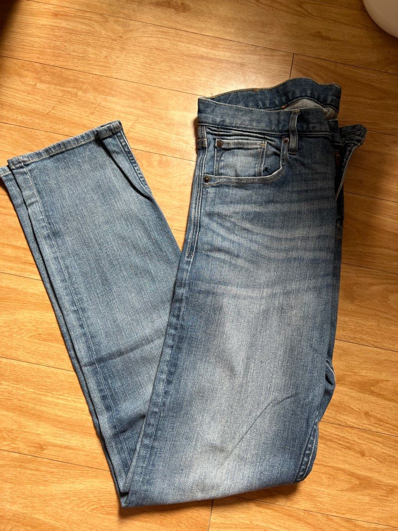 Slim Fit Teens Boys (Category: Jeans) located in Paranaque City. Submitted by sierra21 (Listing ID 1353050184, Image 1). Description: Original Brand Fit for Slim Body Type Boys Teens .