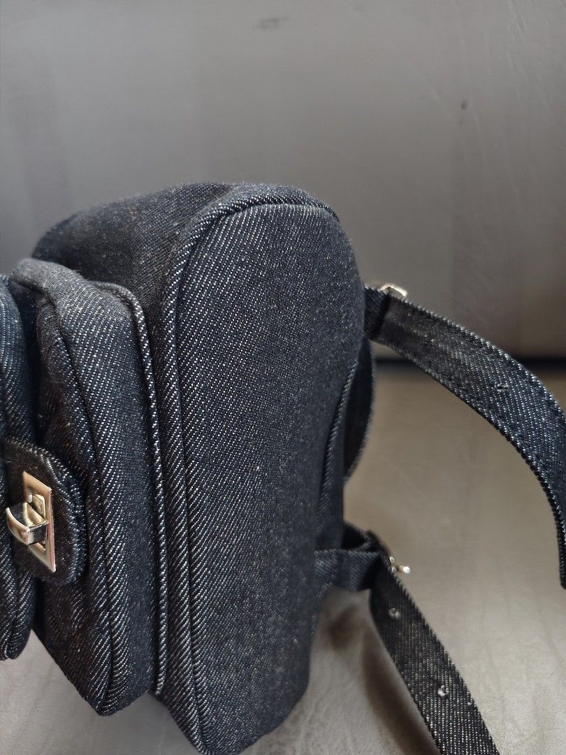 Small backpack (Category: Backpacks) located in Catbalogan. Submitted by jncetpangz (Listing ID 1353055313, Image 3). Description: good as new wallet and cp only silver hardware.