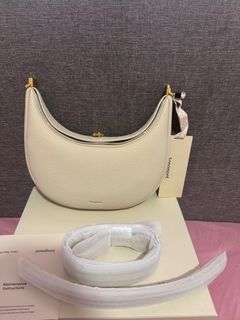 (Category: ) located in . Submitted by jslfinds_ (Listing ID 1353072693, Image 1). Description: .